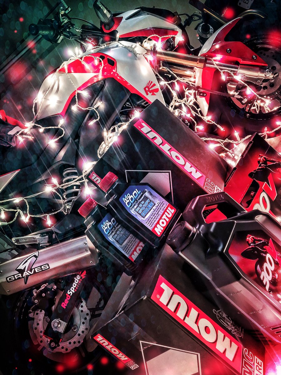 RedSpadeRacing's tweet image. Christmas came early to the RedSpade garage! Thank you @MotulUSA 😘😘