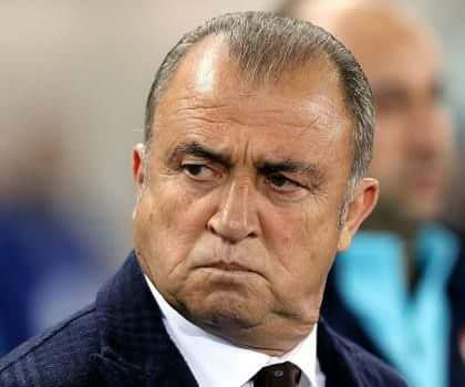 Doğma büyüme Galatasaraylıyım, çocukken 14 yıl şampiyonluk yüzü görmesekde desteğimi bugüne kadar sürdürdüm. FatihTerim'in tekrar getirilmesi nedeniyle, Galatasaray taraftarlığımı, takımın başından gidene kadar ve yönetimin istifa edene kadar buzluğa kaldırıyorum! <a href="/GalatasaraySK/">Galatasaray SK</a>