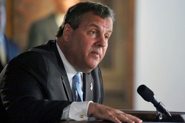 Rule702com's tweet image. Making It Easier for Ex-Offenders to Make a Clean Start buff.ly/2l1lSf8