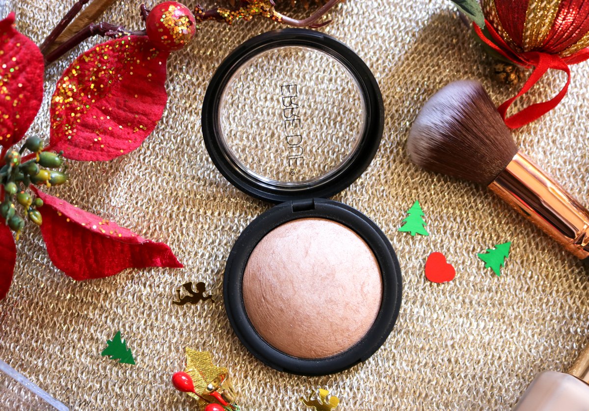 HeleneVlacho's tweet photo. Happy Friday everyone! Are you ready to for Christmas? There is a post on the blog, ''Getting the festive glow'' https://t.co/h9GEwbidqr I have used this gorgeous #erreduemakeup Sparkling powder! #bloggerstribe @FemaleBloggerRT #bblogger #greekblogger #beauty#makeup https://t.co/vLT22ZbCIC
