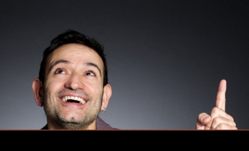 Començaaaaa la música a la #FiraCRESS i l'#EspaiConsciència amb la "Rumba per xics" de <a href="/CarlitosMinarro/">Carlitos Miñarro</a> i #MontserratEscopinya. Dem a les 18h30 a PçaCatalunyaAquí tens tota la programació