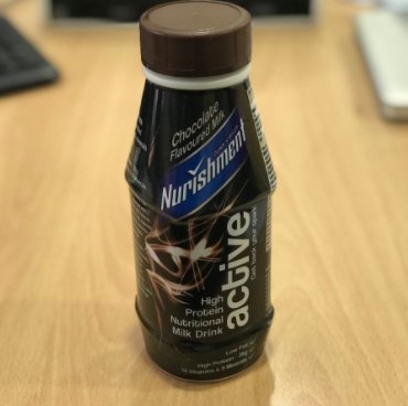 RT if you make time to rest + refuel with some chocolate flavoured #LiquidRecovery <a href="/HarryBOfficial/">HarryB</a> does…😉 #TeamNurishment