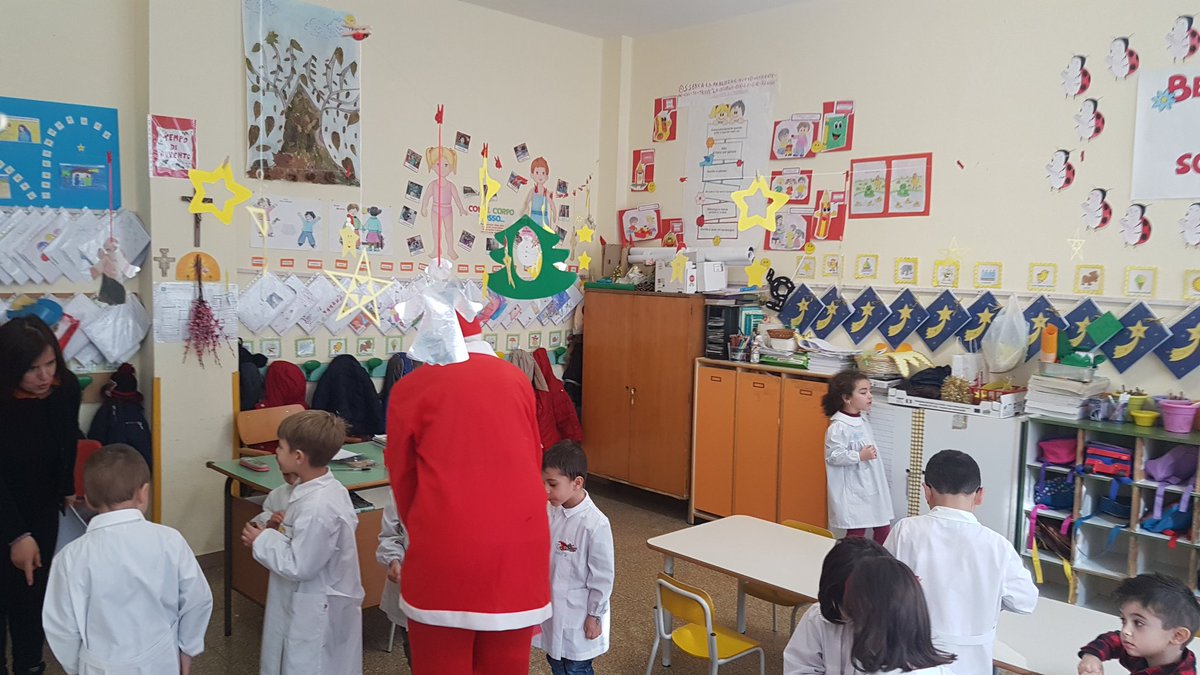 fidasbarile's tweet photo. #BabboNatale solidale a #Scuola come da #tradizione per gli Auguri di #BuonNatale e #FeliceAnno nuovo!
Attività di promozione e diffusione della cultura del dono e della solidarietà in collaborazione con Fidas Basilicata e Istituto Comprensivo Giovanni XXIII di #Barile https://t.co/UQHwLgLldz
