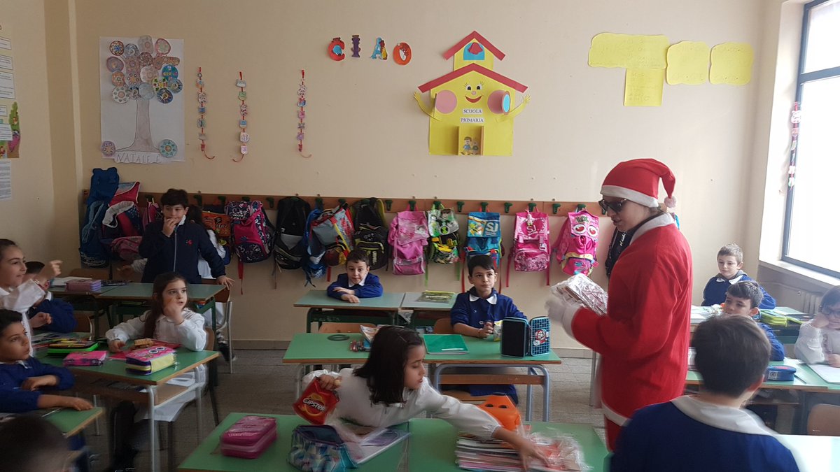 fidasbarile's tweet photo. #BabboNatale solidale a #Scuola come da #tradizione per gli Auguri di #BuonNatale e #FeliceAnno nuovo!
Attività di promozione e diffusione della cultura del dono e della solidarietà in collaborazione con Fidas Basilicata e Istituto Comprensivo Giovanni XXIII di #Barile https://t.co/UQHwLgLldz