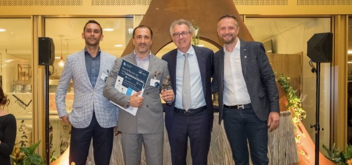 The_LHoFT's tweet photo. “In my opinion Luxembourg is not just a potential destination for #Fintech companies, but a central force for EU companies to work out of.” 💬
The Innovators :  A Conversation with Eugene Greenberg, CEO of @GetMeIns
https://t.co/P05B4Ghr8X #InsurTech #KYC #cybersecurity https://t.co/Mdf8TMmRum