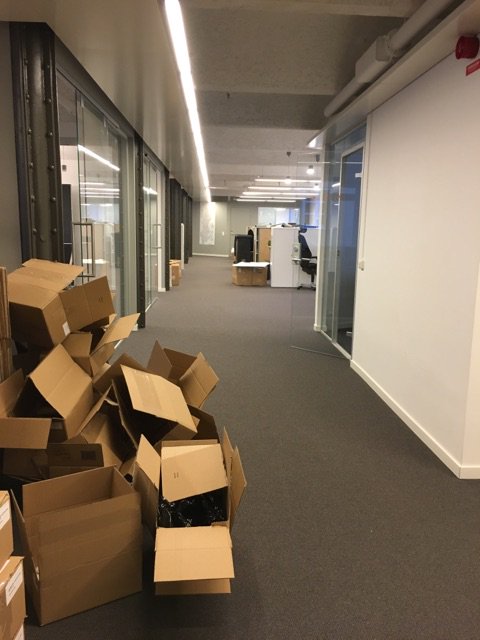 Nu är Sverigeförhandlingens uppdrag över och vi packar ihop kontoret. Detta är vår sista tweet och vi vill passa på att skicka ett stort tack till alla er som varit med på resan! #infrapol #bopol