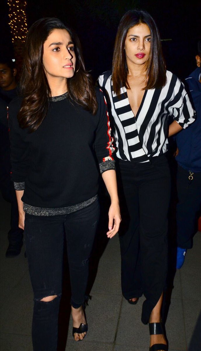 TeamPriyanka tweet picture