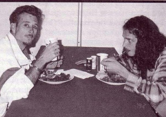 chriscornellfp's tweet photo. Happy Birthday #JimRose!
Chris and Jim at Lollapalooza '92.
#ChrisCornell
#JimRoseCircus #Soundgarden #SusanSilver #Lollapalooza92 https://t.co/tTXqInAmpE