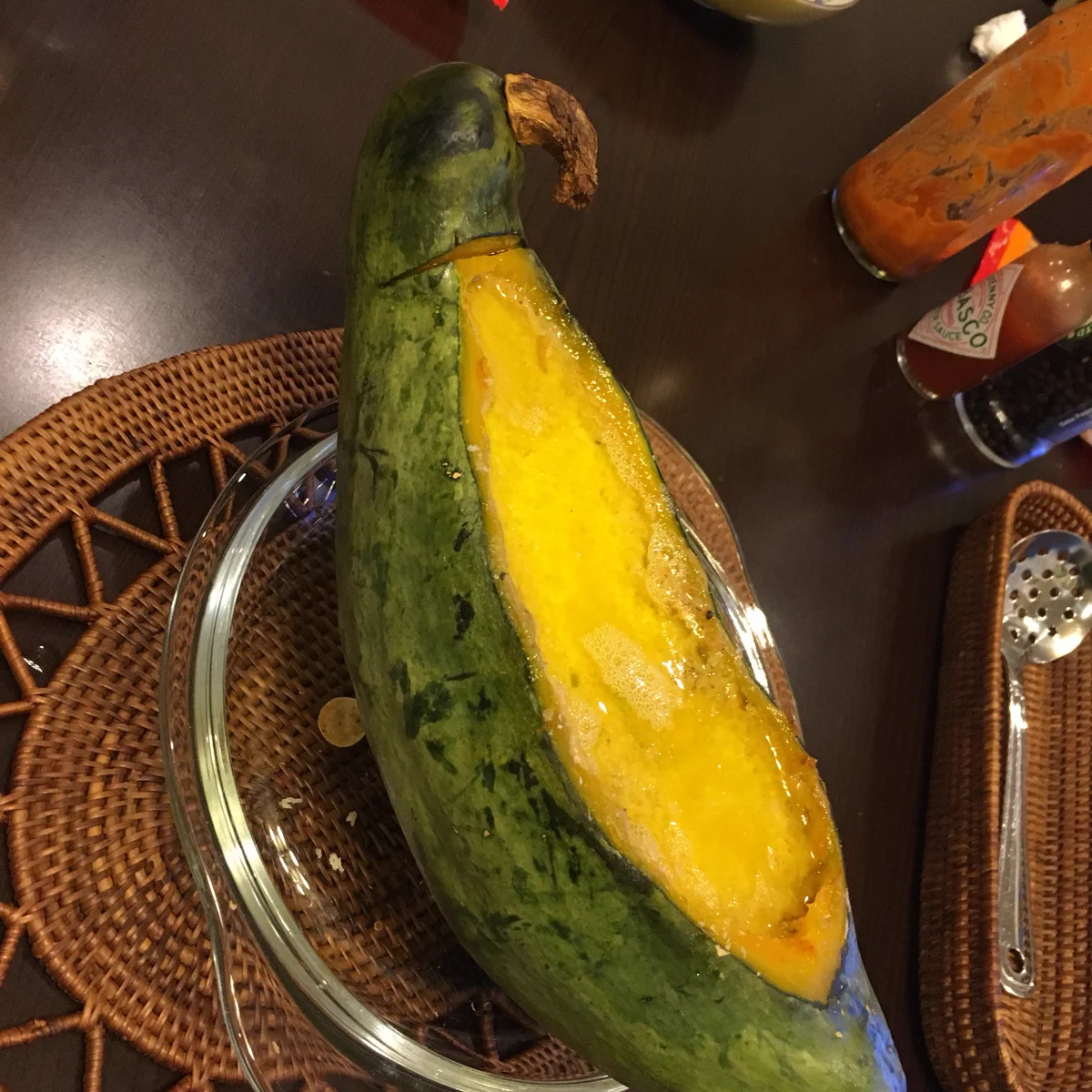 おしゃれなはずのかぼちゃグラタンがwwどうみてもひっくり返ったオウムwww