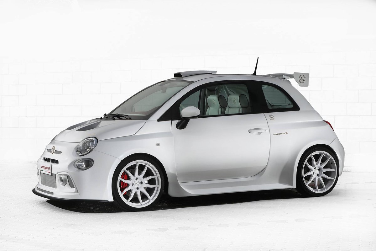 motorionline's tweet photo. #Cinquone #Qatar: la city car a misura di sceicco firmata #RomeoFerraris [FOTO] https://t.co/gFDTNmy8mS #tuning #tuningcars #CinquoneQatar @RomeoFerraris https://t.co/Bbh1nbCYuJ