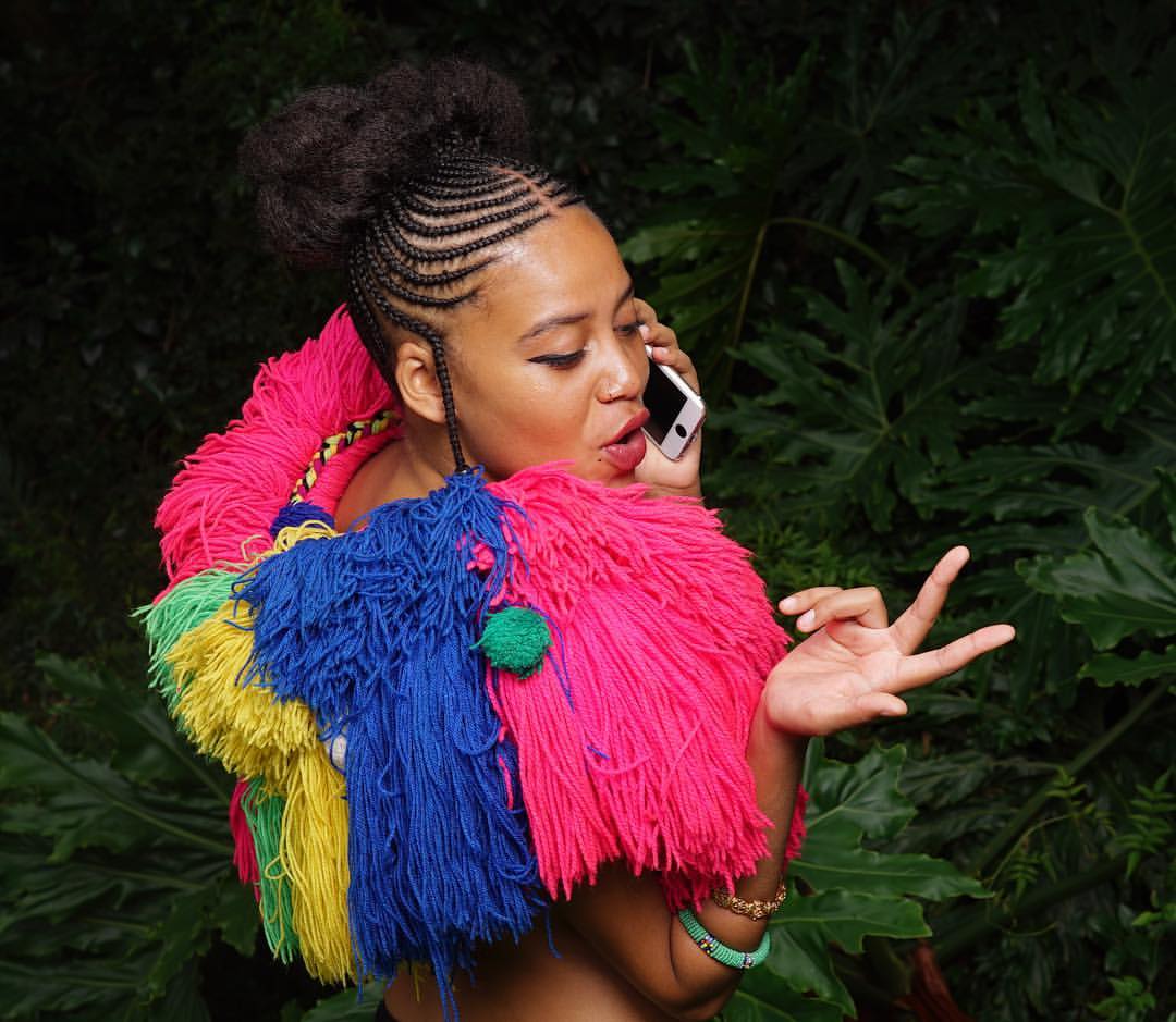 LindoMyeni's tweet photo. This thing of calling all tsonga girls Sho Madjozi...why?#ThingsShouldBeLeftIn2017 https://t.co/qmtsanWTZl