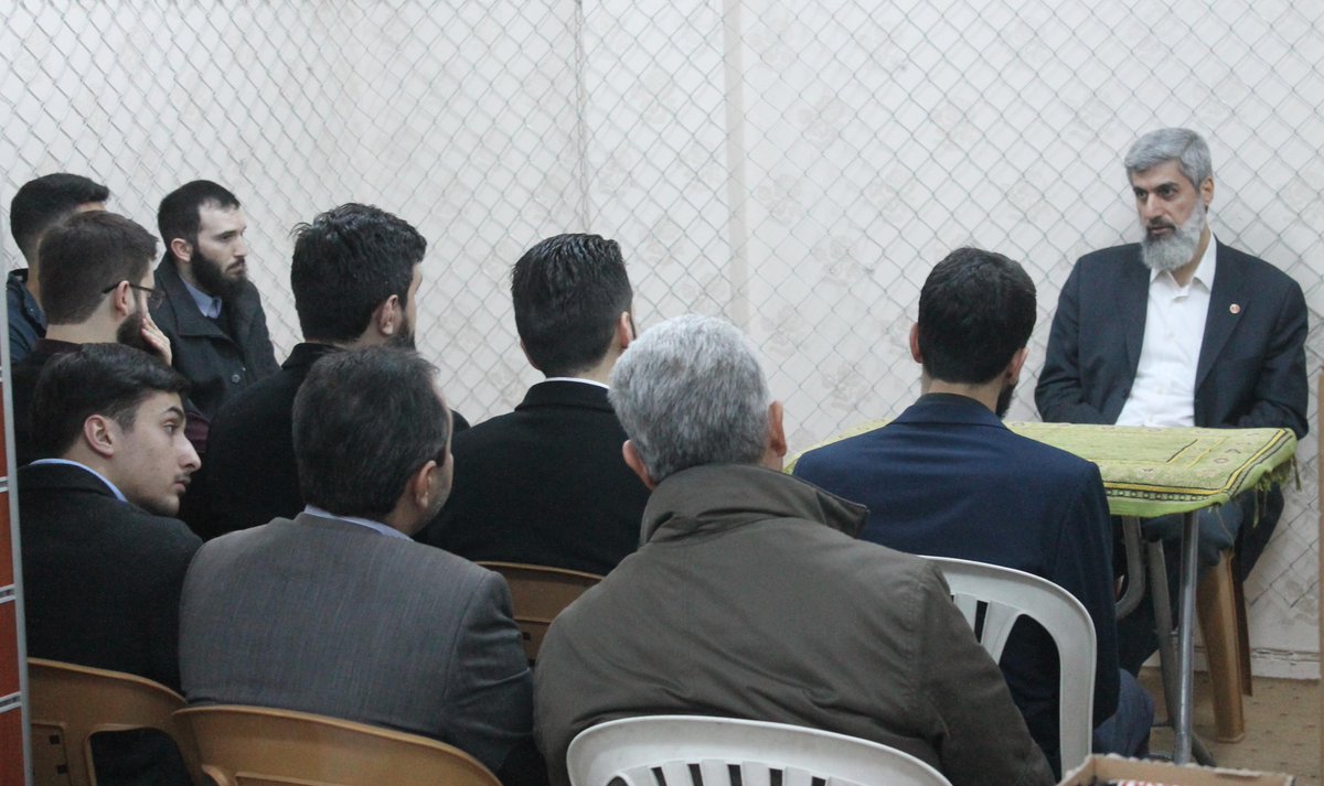 alparslankuytul's tweet photo. Alparslan KUYTUL Hocaefendi Yurt Dışından Gelen Misafirleri İle Sohbet Ediyor... https://t.co/vqiRnExFAG