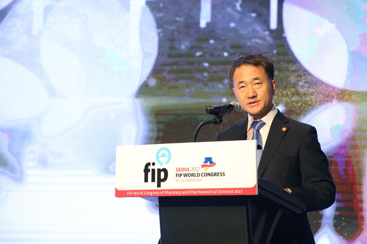 rc_pharm's tweet photo. We had a great time in Seoul at #FIP2017 and are very exciting to be hosting #FIP2018 in Glasgow! #FIPCongress https://t.co/q0nwzOGDMw https://t.co/SVLs1GUBCX