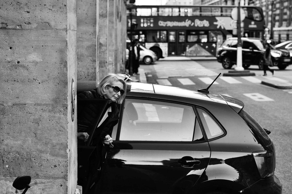 The1harris's tweet photo. @PaulWChambers70 💯%
I'm putting a couple of classes and photowalks together so keep an eye on my feeds.
If you've got a specific day you want to come down, give me a shout and we'll sync up
#streetphotography #london #workshops2017 https://t.co/if9E0HhTkO