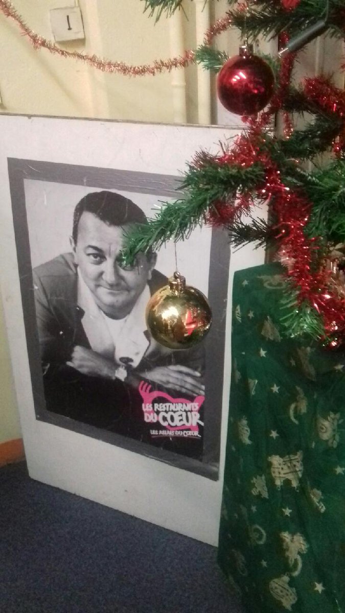 DavidKimelfeld's tweet photo. 🎄 Fêtes de fin d'année à #Lyon4e avec le Noël des Aînés et celui des @restosducoeur du 4e arrondissement : un temps de proximité et de partage privilégié avec les croix-roussien-nes ! https://t.co/vcWwTXho3j
