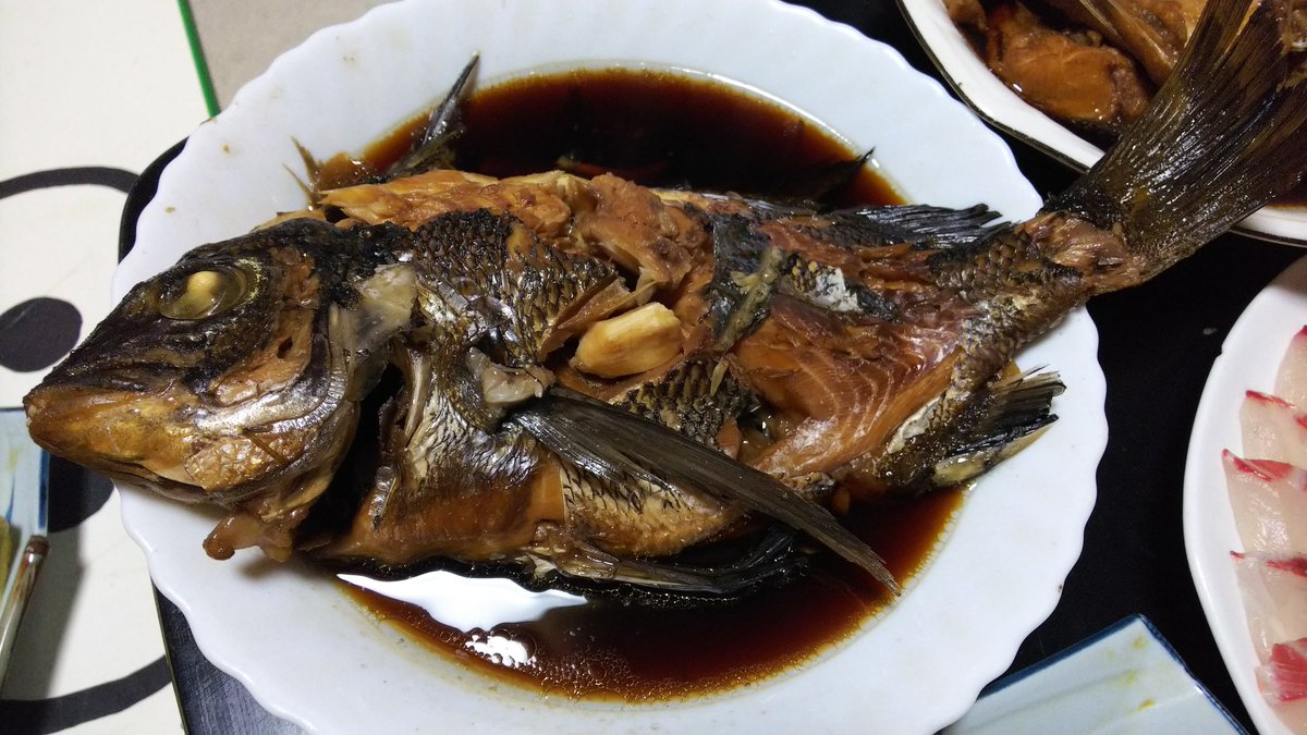 ねぎ Auf Twitter 水曜日の写真だけど 旦那が黒鯛釣ってきて 刺身と煮付けとあら煮 と ついでに私が勝手に日本一だと思ってる旦那のだし巻き 黒鯛の脂が半端なくて 煮付けとあら煮の地が完璧な煮こごりに お酒がとまりません T Co