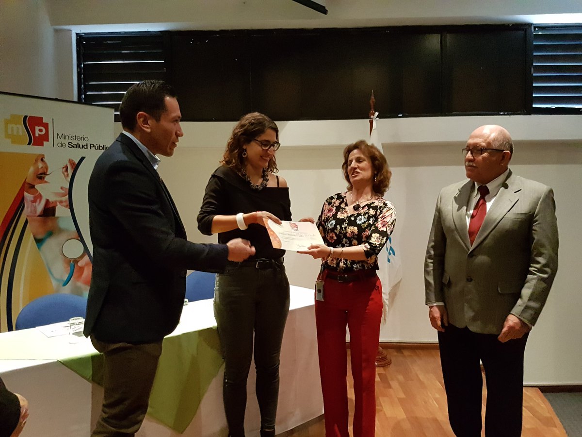 PUCE_Ecuador's tweet photo. Entrega de Certificación por parte de @MSPEcuador a @PUCE_Ecuador por su Sala de apoyo a la lactancia. https://t.co/sfAZ5P5n7V