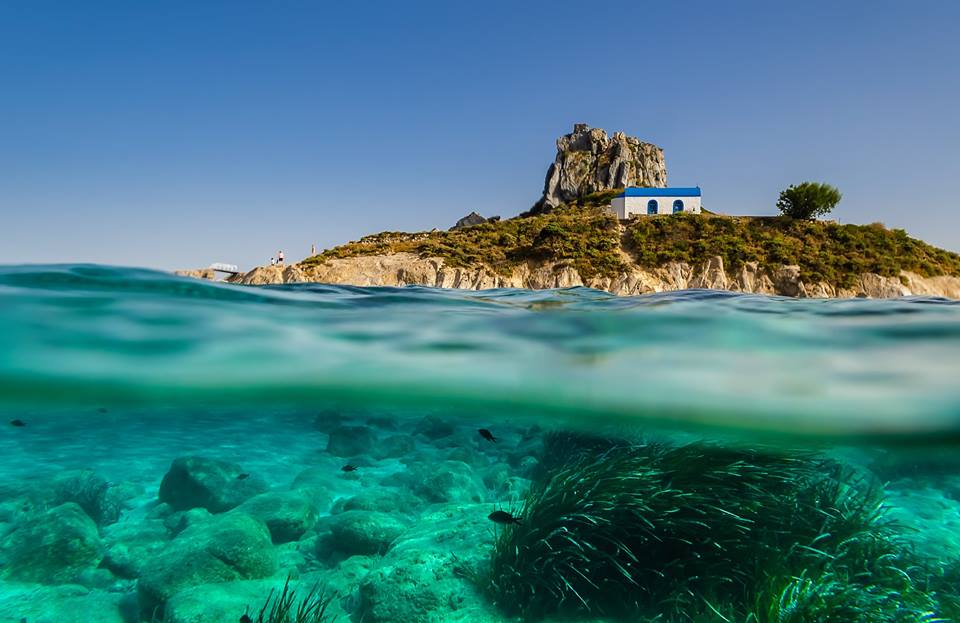 panoramagriego's tweet photo. El 2017 se despide con premios turísticos por dos proyectos griegos: "Las Islas del Egeo: Como ningún otro lugar" galardonadas como “Mejor Destino Creativo” y la iniciativa @Local_Moods premiada en la categoría de "Mejores experiencias creativas"➡️https://t.co/N3ZoihoucB https://t.co/XQpGSoTQyr