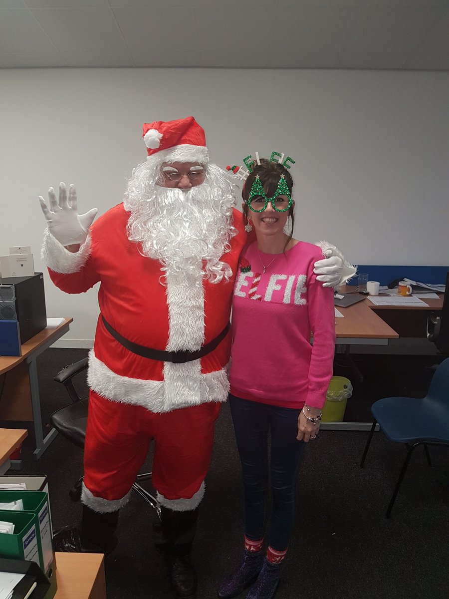 TestingLabLtd's tweet photo. We would like to wish you all a very Merry Christmas and a happy and healthy 2018 from all of us at The Testing Lab Ltd. We close today and re-open on Thursday 28th and Friday 29th December.  Ho ho ho! Santa and his Best Elf is in the house too :) https://t.co/9kf8ITwbC2