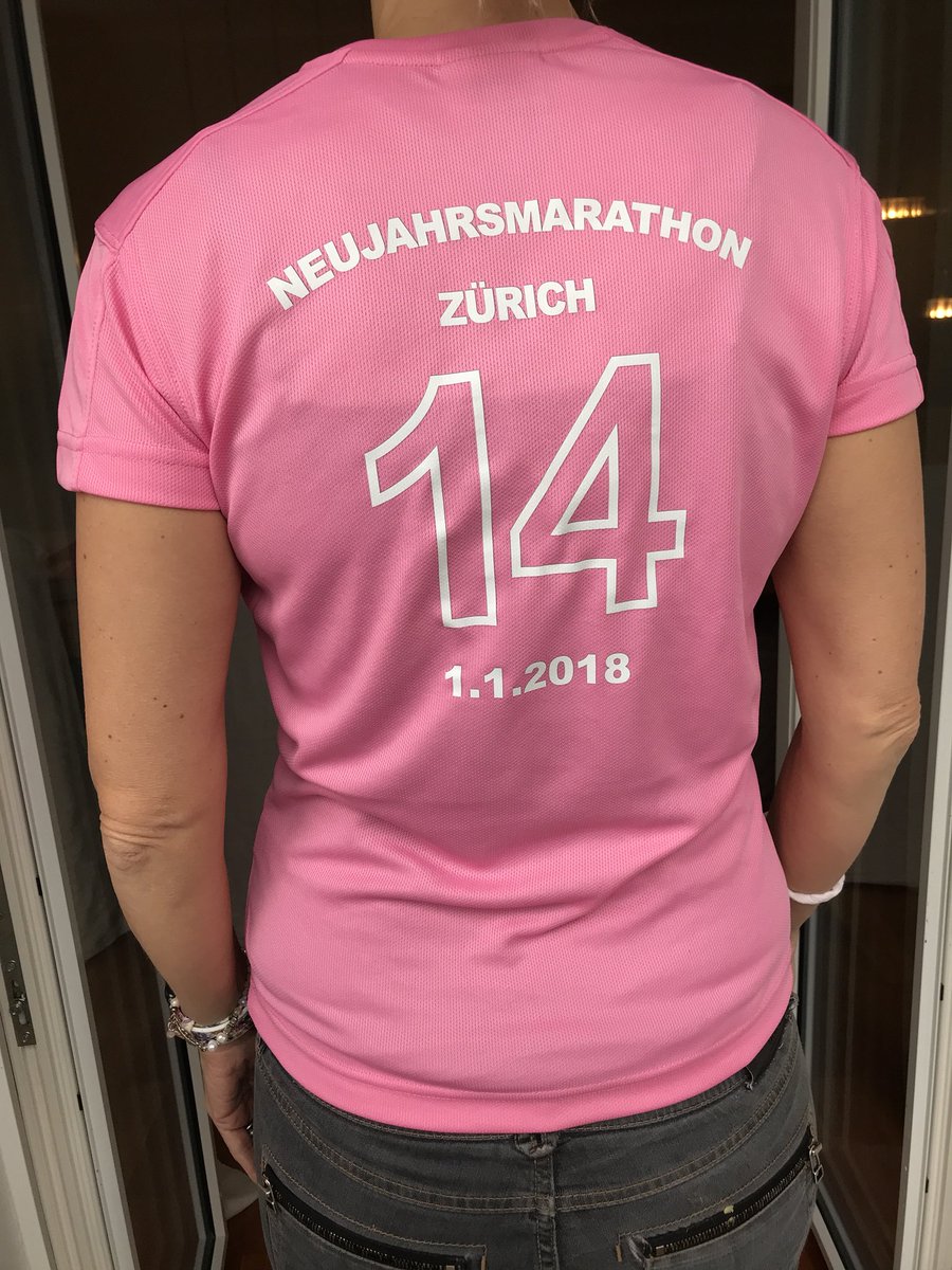 Neujahr42195's tweet image. Die Finisher-Shirts sind da 😍. #latestshit #musthave #marathon #zürich #neujahrsmarathon