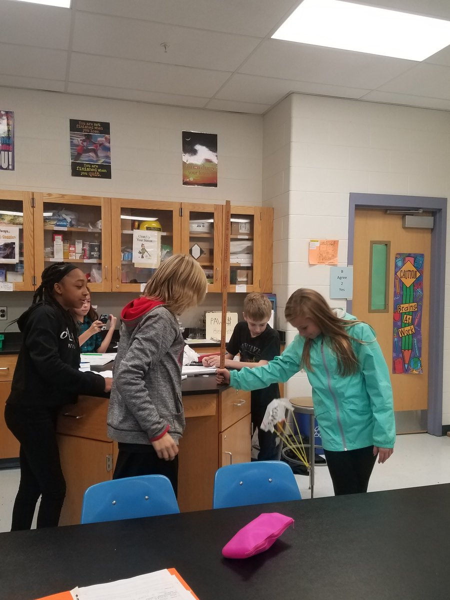 HFallica's tweet photo. Testing air resistance in Science this week! How much air resistance does Santa get??? ๐
๐ฆ #Labdiscoveries #ForceandMotion @CalvertMSCCPS https://t.co/HLU0H3al9l