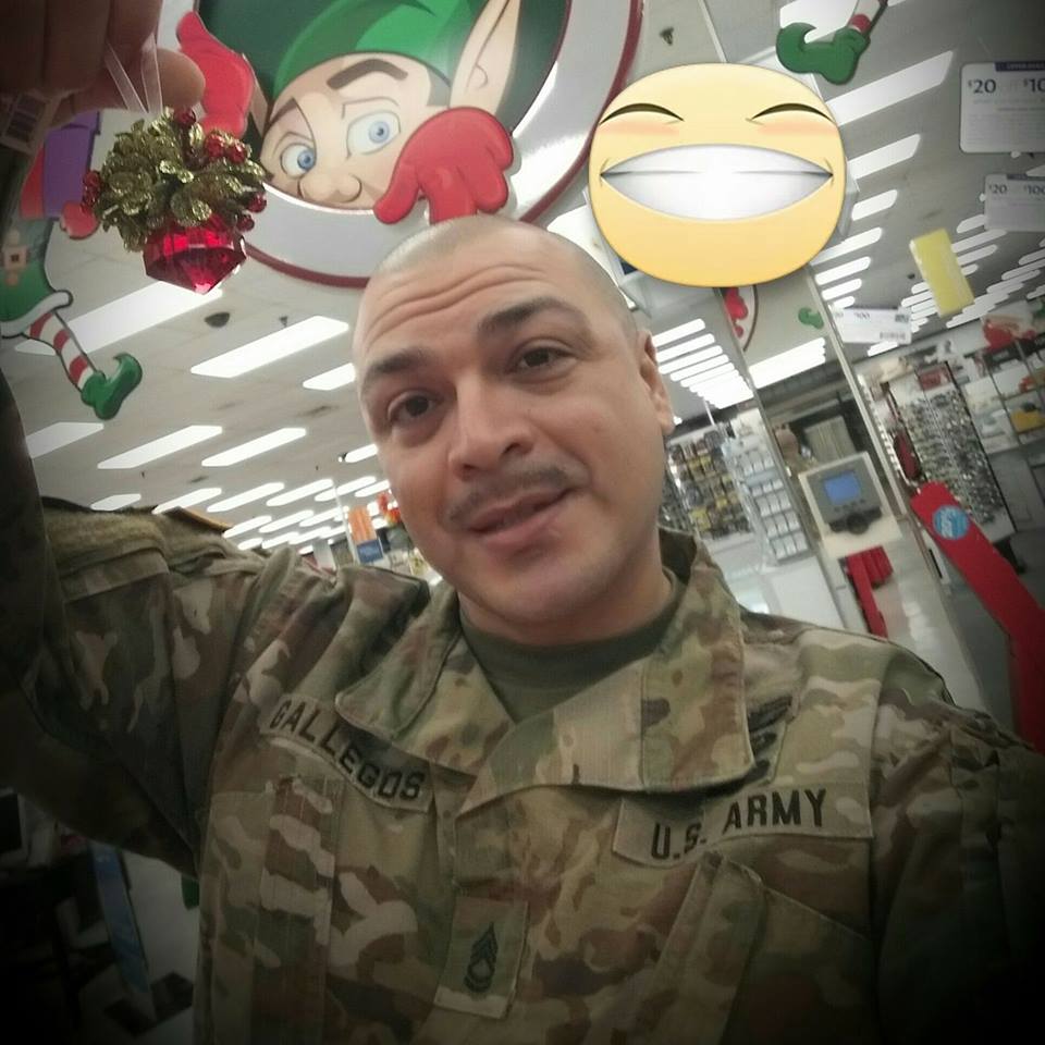 Papi_Jay101's tweet image. I WANT KISSES. LOL😂😂😘