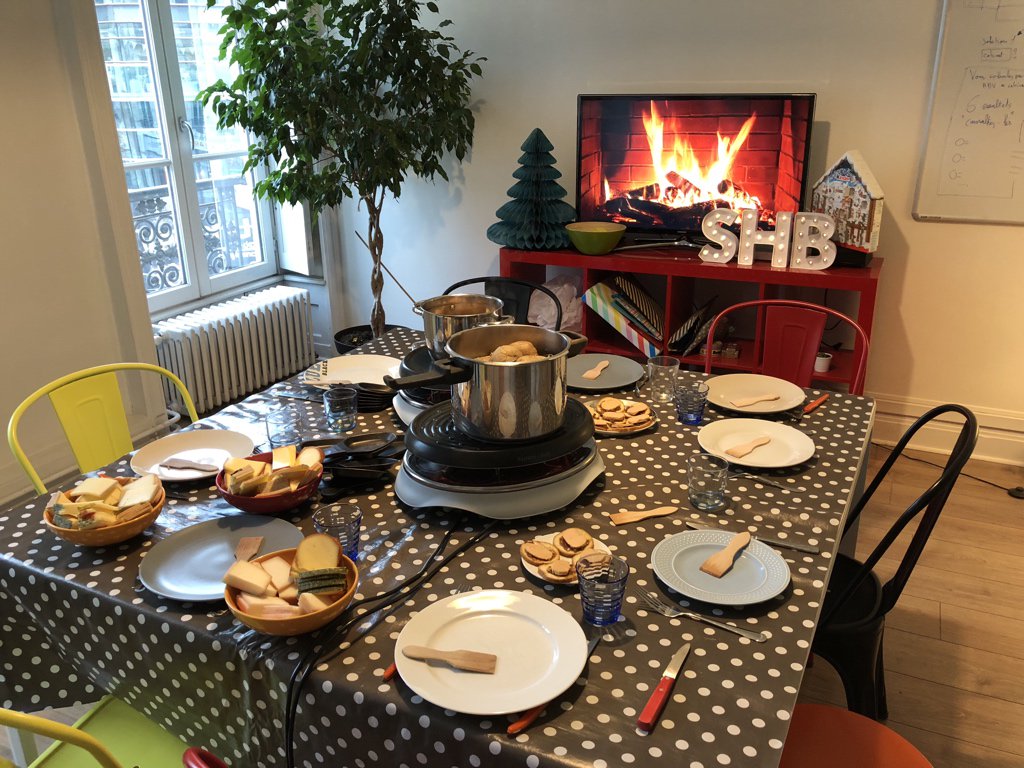 Raclette chez studio HB pour fêter le début des vacances ! 🤩😋