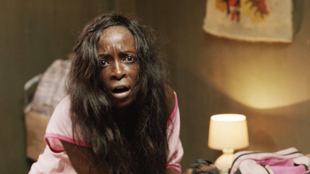 A Woman's Strength: Dora must boss up to protect someone she loves on #DorasPeace, tonight at 21:30 on #VUZUAMP 103! The plot: bit.ly/2BlznNk