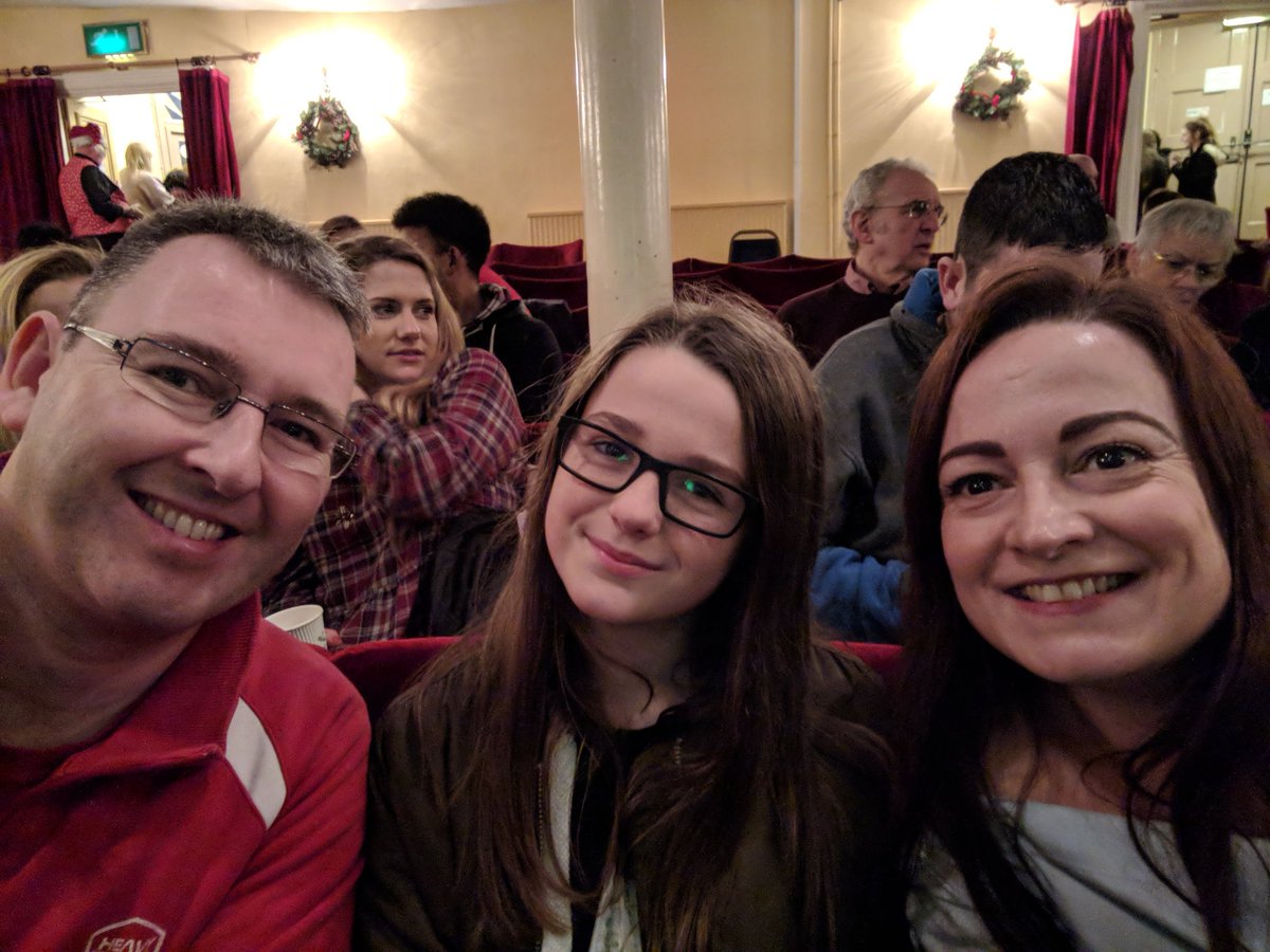 peterdav2000's tweet photo. If you haven’t been to @MargatePanto yet, make sure you go! So much fun. Really gets you into the Christmas spirit @TheatreRoyal #margate #panto #WizardofOz https://t.co/HrJj4gUah8