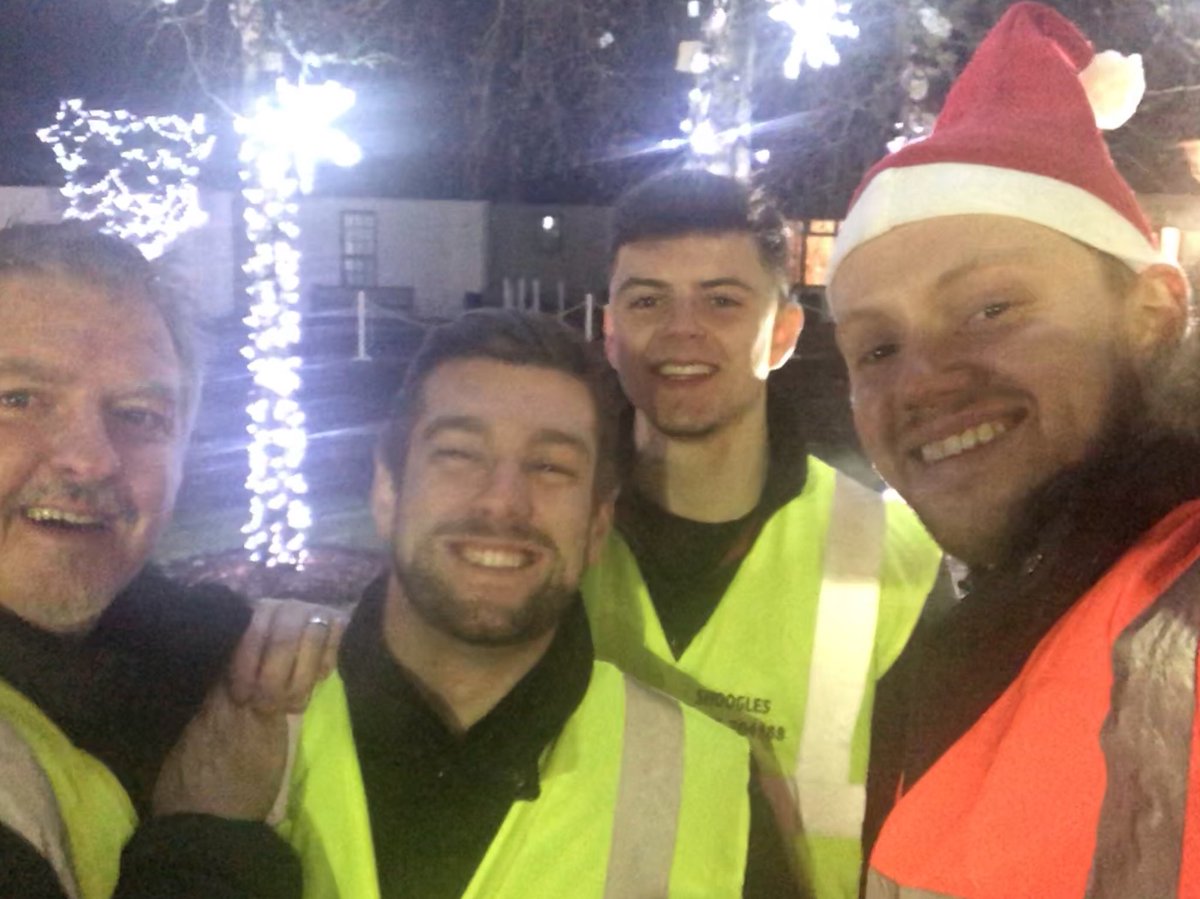 Great gig last night <a href="/HouseofBruar/">House of Bruar</a> staff Christmas Party. Thanks to Shoogle events for allowing us to “help” with the bouncy castle &amp; bunjee run. #surprise #ChristmasParty