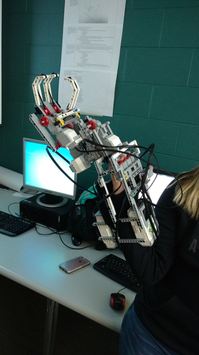 #lego #ev3 robotic hand #whyhdch just a little more coding to do