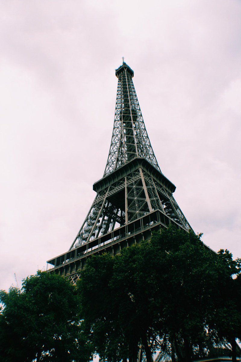 allierankinn's tweet photo. parrrrris🇫🇷 https://t.co/aUnmKSZinl