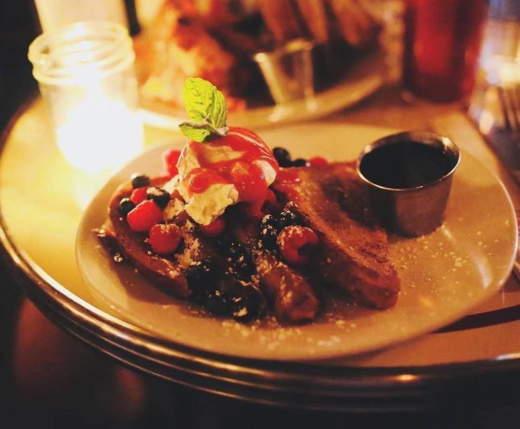 Aint2Proud2Brunch tweet media