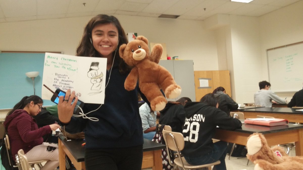 AEHSAOF's tweet photo. Students are creating Get Well cards for the patients at the National Children's Hospital
#MCPS_CPP 
#NAF https://t.co/AnbEvZcRzl