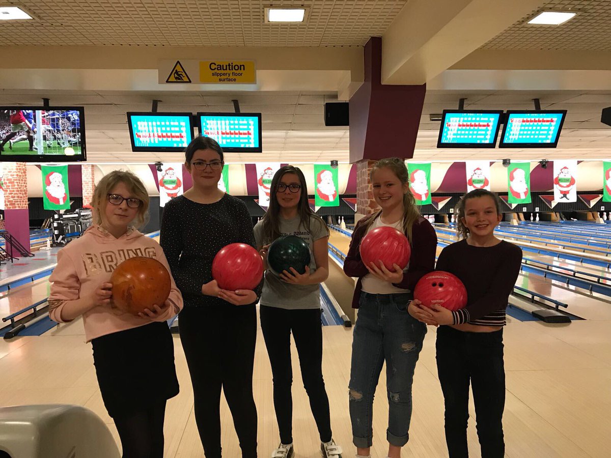 MissMaxwellAyr's tweet photo. Successful Praise and Reward trip for Arran House! #teamarran #praiseandreward #celebratingsuccess @BelmontAcad01 https://t.co/YqsykUYBI0