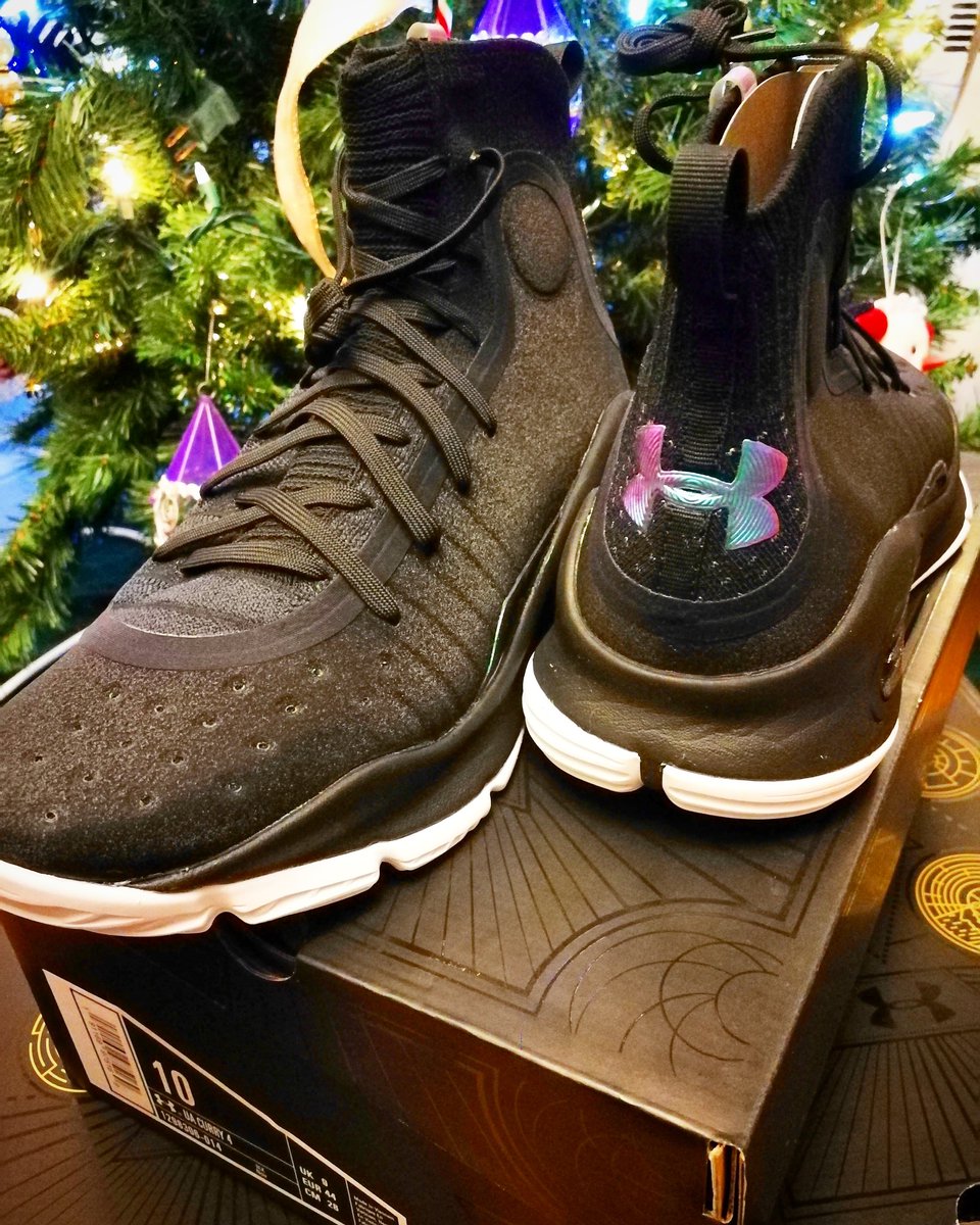 CanBallReport's tweet photo. Big thanks to @UnderArmourCA for the #curry4 #morerange. Love this new @StephenCurry30 colorway. #uabasketball https://t.co/Lyu2MvUuhD