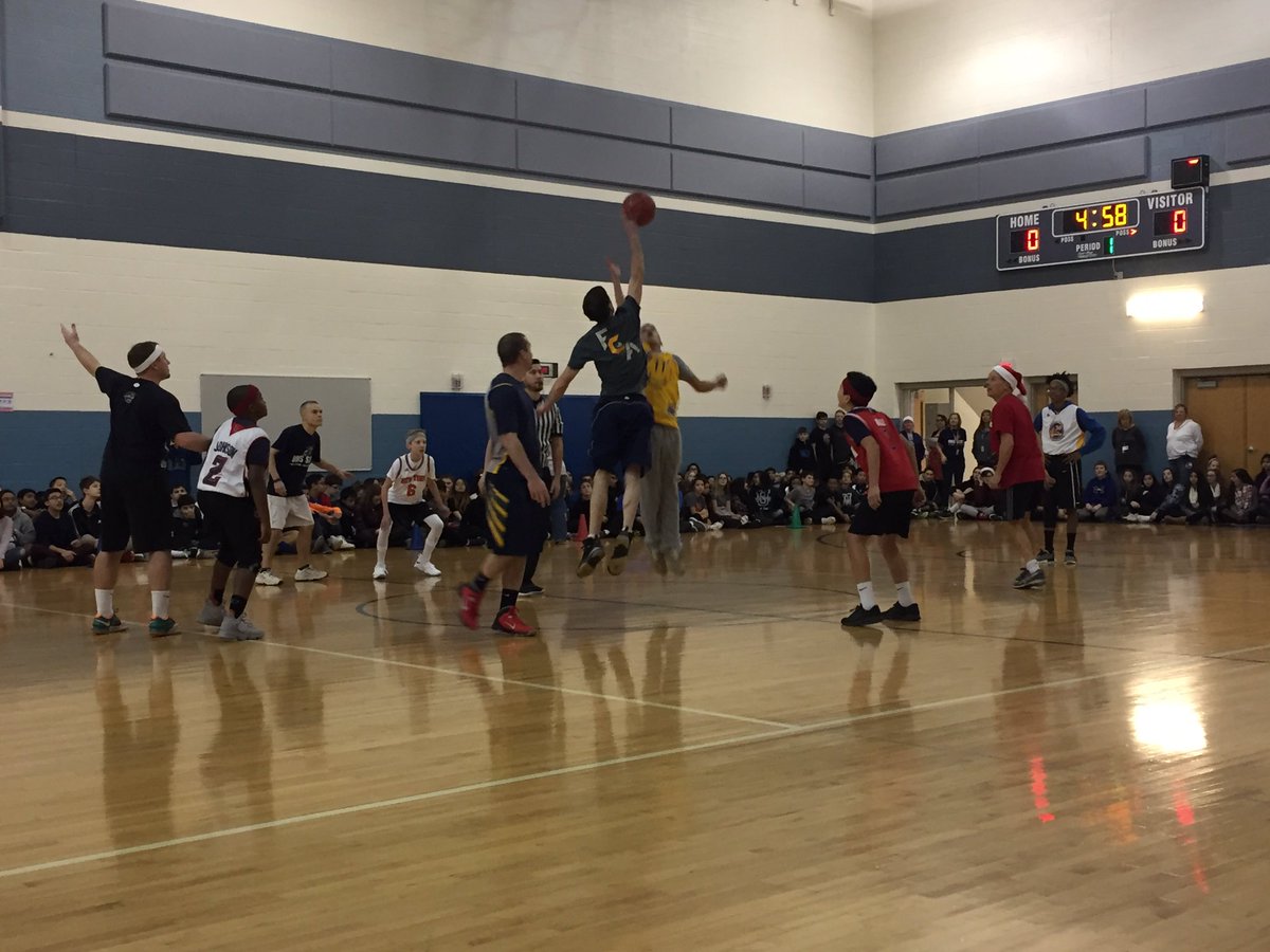 MsFarrellFCPS's tweet photo. Let the games begin... UMS Student vs. Staff basketball game https://t.co/DisuqTpCgt