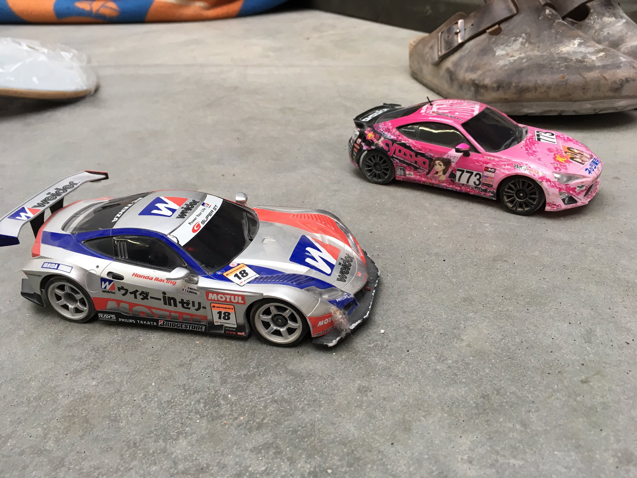 京商　ミニッツ　レーサー　weiider SUPER GT 京商 ミニッツ レーサー weiider SUPER GT（kyosho mini z sport）