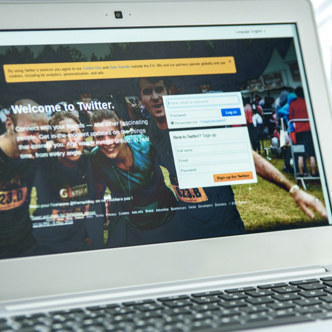 WebbieExpress's tweet photo. On this festive season give your business a new gift that keeps giving. Create a new website with Webbie Express website builder in minutes. No technical skills required. Don’t wait, try the live demo today. Check out at https://t.co/BwUIkQvLj3 #WebbieExpress #websitebuilder https://t.co/g7SjLRCsMr