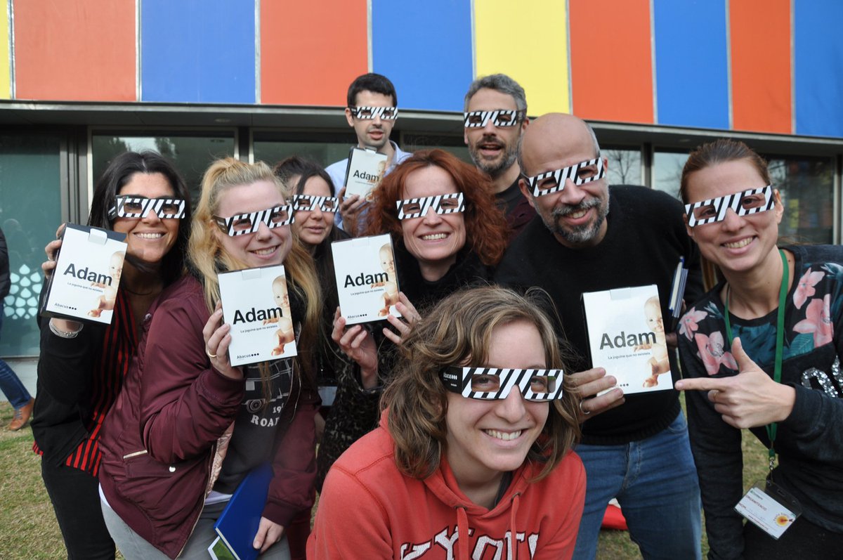 Tot l'equip de <a href="/fundesplai/">Fundesplai</a> ja tenim el pack solidari d'<a href="/Adam_lajoguina/">Adam, la joguina que no existeix</a>,  una iniciativa d'<a href="/AbacusCoop/">Abacus cooperativa</a> contra els estereotips en les joguines i a  favor de la proposta educativa #Encoratjat . Posa't tu també les ulleres  màgiques!