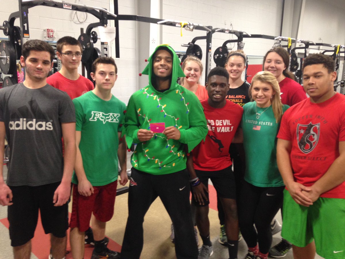 HCSportsPerform's tweet photo. More awards go out yesterday, along with some great energy and hard work! #CentralStrength https://t.co/0MsBKFuf99