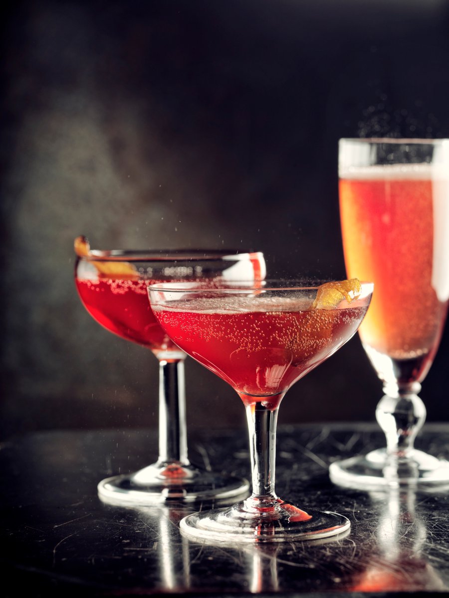 jamieoliver's tweet photo. Let your hair down and enjoy the last party of 2017 with a couple of these cocktails in your hand... https://t.co/lBTYDRR9lY https://t.co/AMQpK8njKQ