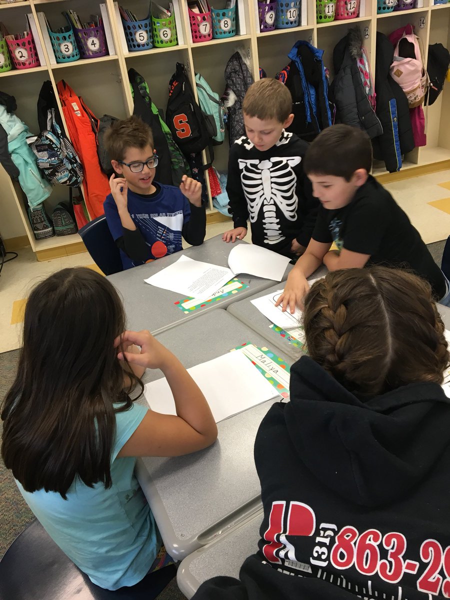 MrsLaneLBE's tweet photo. 3rd grade writing celebration! @MrsValvo  #lbepride #lbeallaboutthekids https://t.co/W4lE3km98N