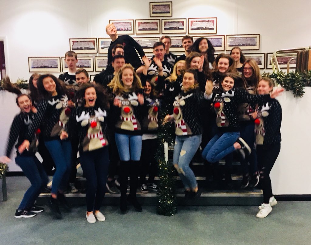 Schools out for Christmas! #13P #tutorgroup #jumpers