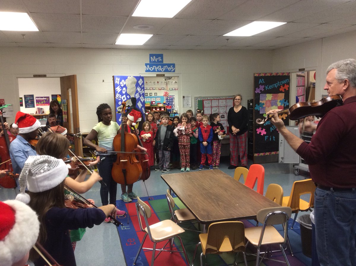 KES G4 Strings caroling &amp; Ms. Harper played too! #weareVPA <a href="/LizWorch/">Liz Worch</a> #KemptownES