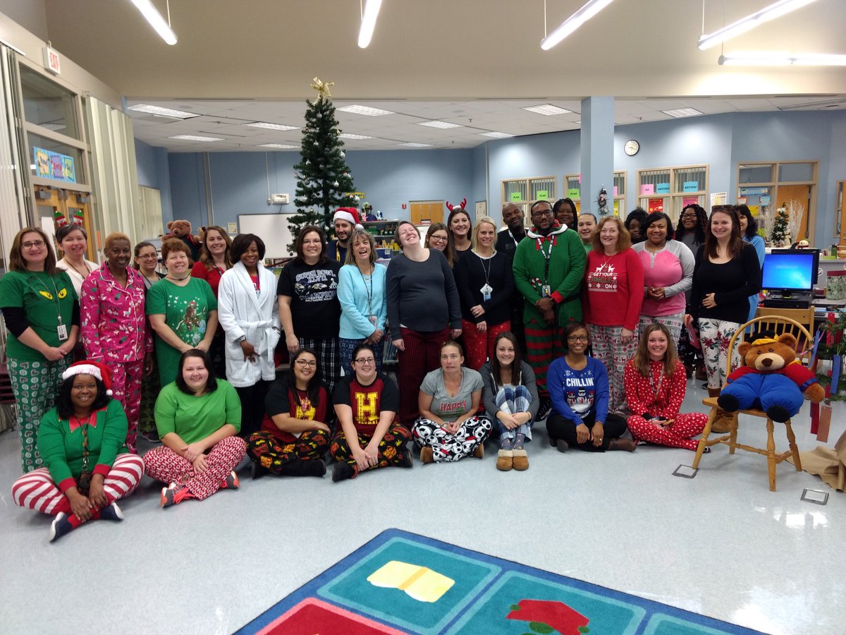 MeadeHgtsAACPS's tweet photo. It's pajama day at Meade Heights! #comfycozy #holidayspirit #wheniswinterbreak https://t.co/II1WOkzw5G