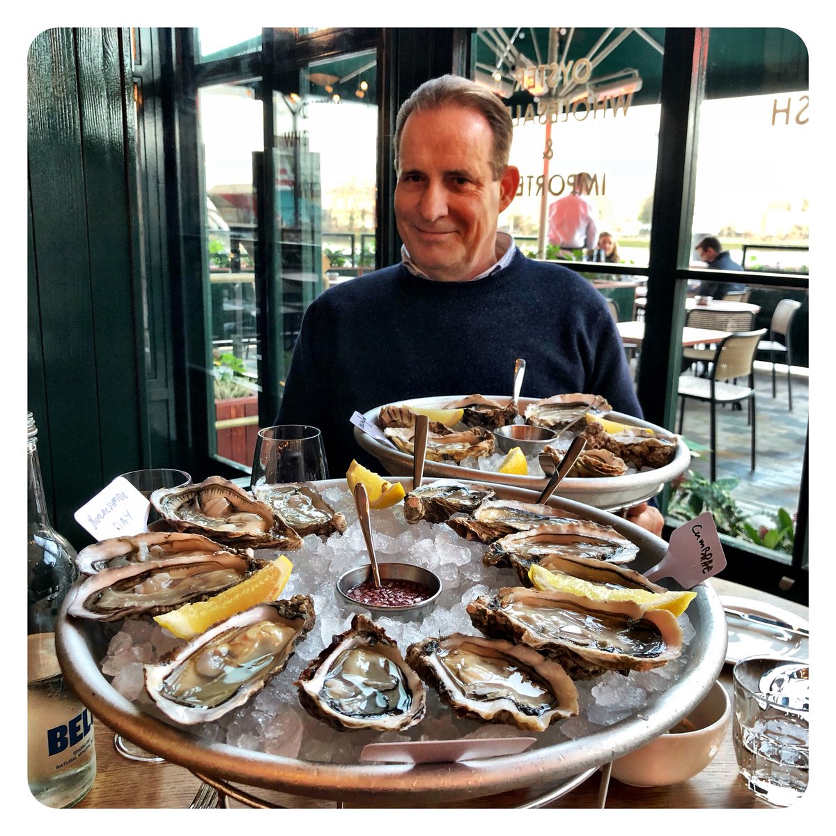 gregsherwoodmw's tweet photo. Well, it is Friday! Can only be time for #oysters at @WrightBrosLTD Battersea 😳💥🍾 Suitably matched with #Ramonet and #mortet #Burgundy #handfordoysterclub https://t.co/liKXpEIjEq