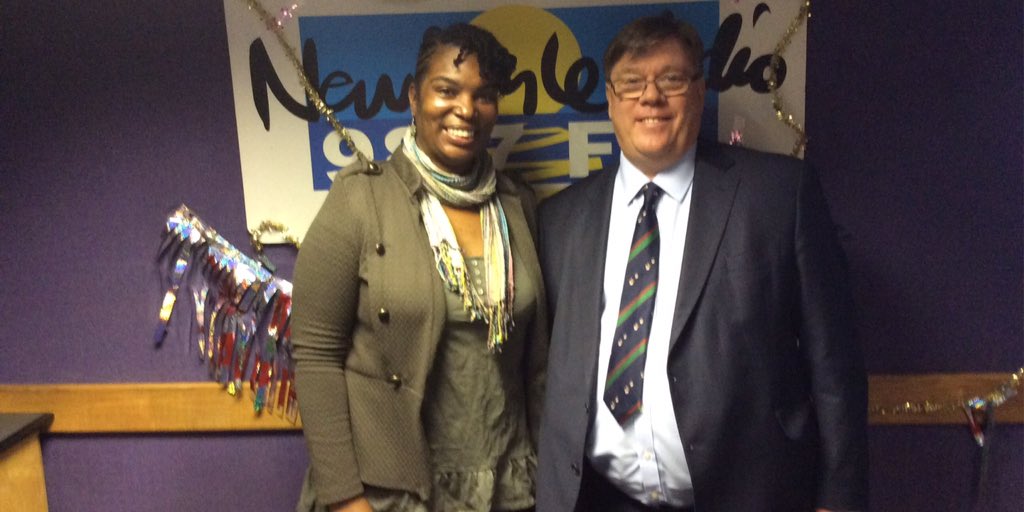 DifferentAnglez's tweet photo. Thank you Paul Jennings, Interim Chief Executive, NHS Birmingham and Solihull CCGs @BSC_CCG @BhamXCCG for a informative interview (CCG monthly slot) #WinterTopTips #ChristmasMessage #LocalNHS @NewStyleRadio https://t.co/de49O8PMnK