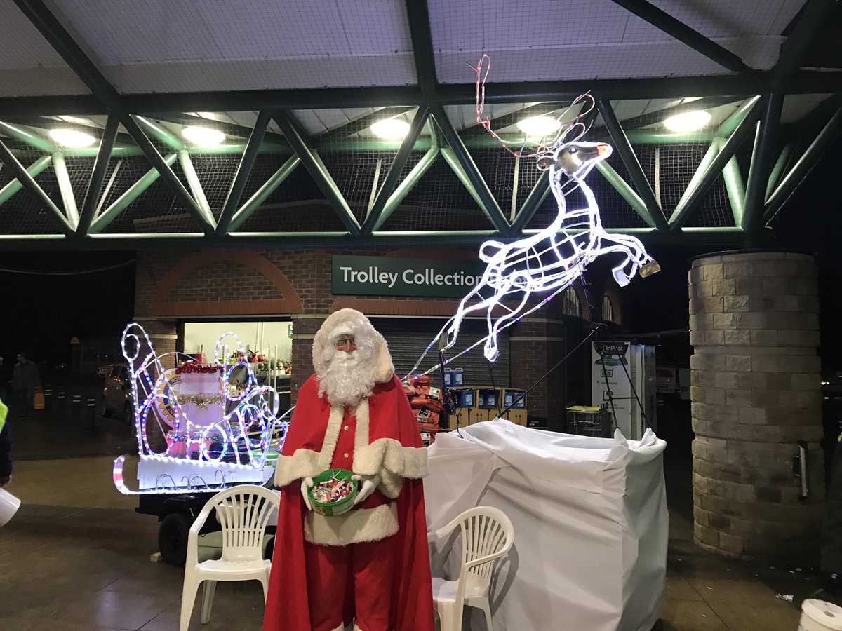 hop_santa's tweet photo. Thanks to @Morrisons for allowing us to bring our 🎅 and his sleigh to meet the children, we’ve thoroughly enjoyed it and raised nearly £800 which will go towards supporting local causes. Thanks and have a great Christmas https://t.co/eH1laXLwnp