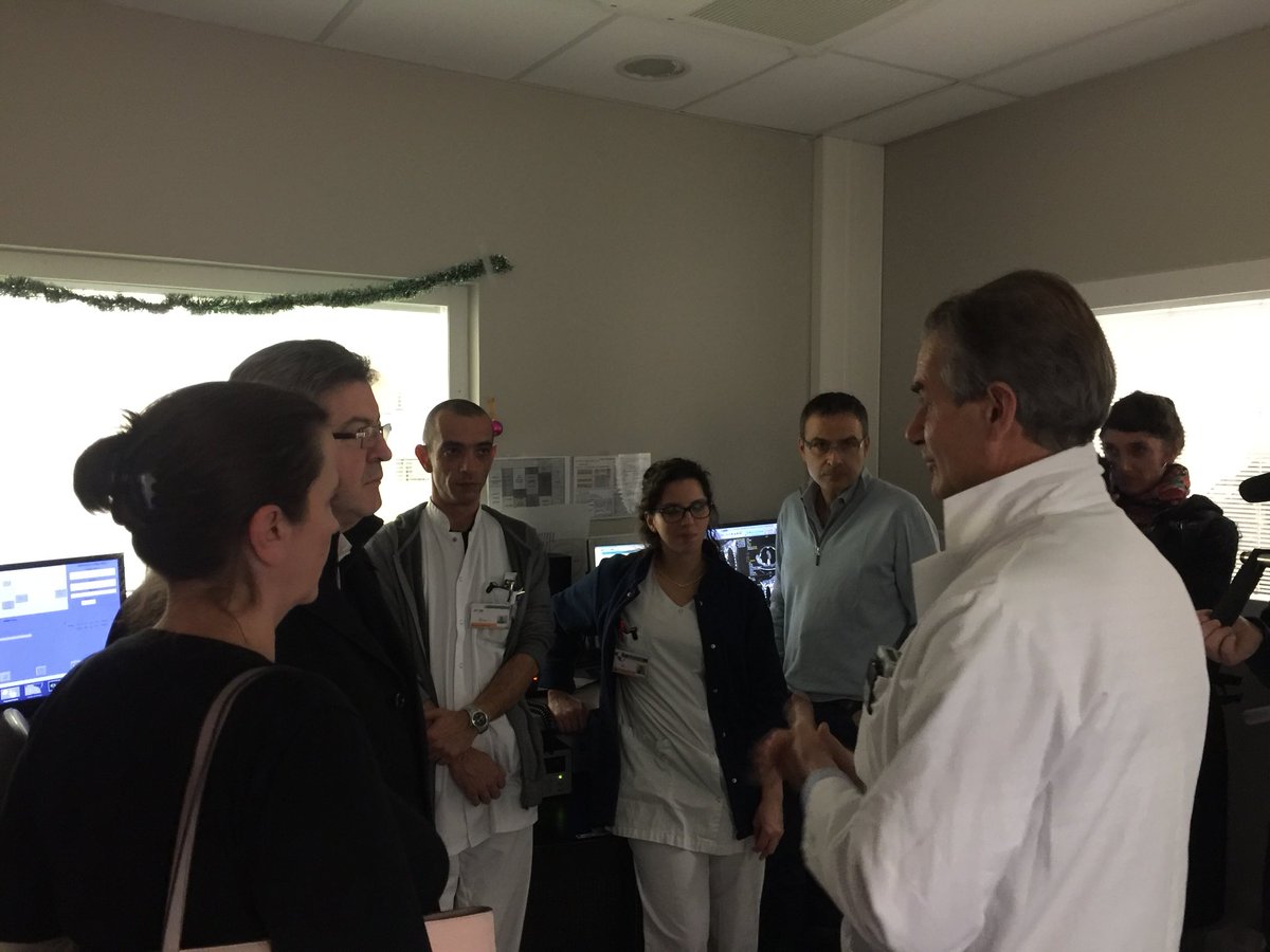 En visite à l’hôpital de La Timone à Marseille avec la députée